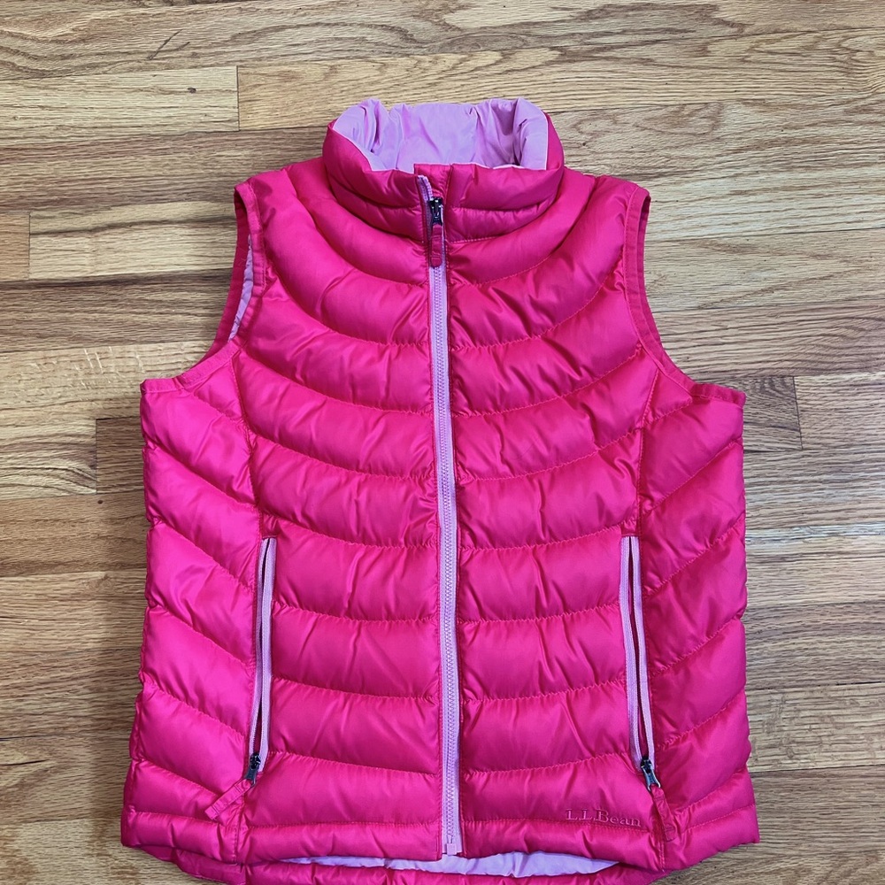 LL Bean Girls pink/coral Puffer vest size M, 10-12, EUC